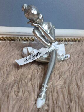 NWT BALLERINA BALLET DANCER FIGURINE SCULPTURE